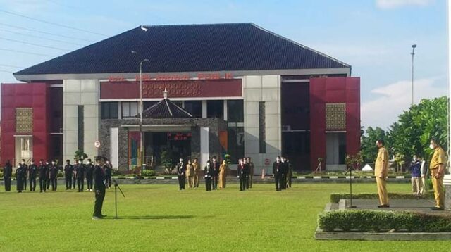 Sebanyak 14 Siswa LPK Embun Dilepas Wali Kota Tasikmalaya ke Jepang